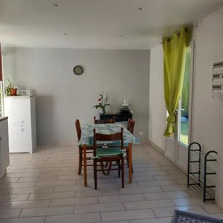 Petit Chalet En Bois Reynès Buitenkant foto