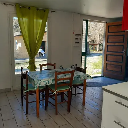 Petit Chalet En Bois Reynès Buitenkant foto